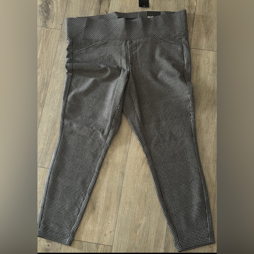 Torrid Charcoal Checkered Leggings